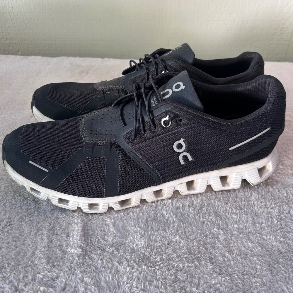 On Cloud 5 Mens 11 Black White Running Shoes Sneakers 59.98919 CloudTec EUC!